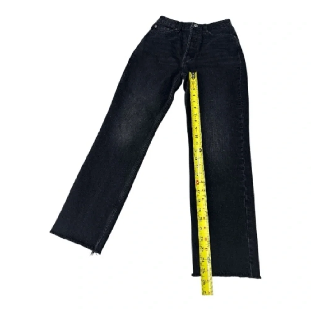 Zara mom high waisted Black Women's Jeans size US 2